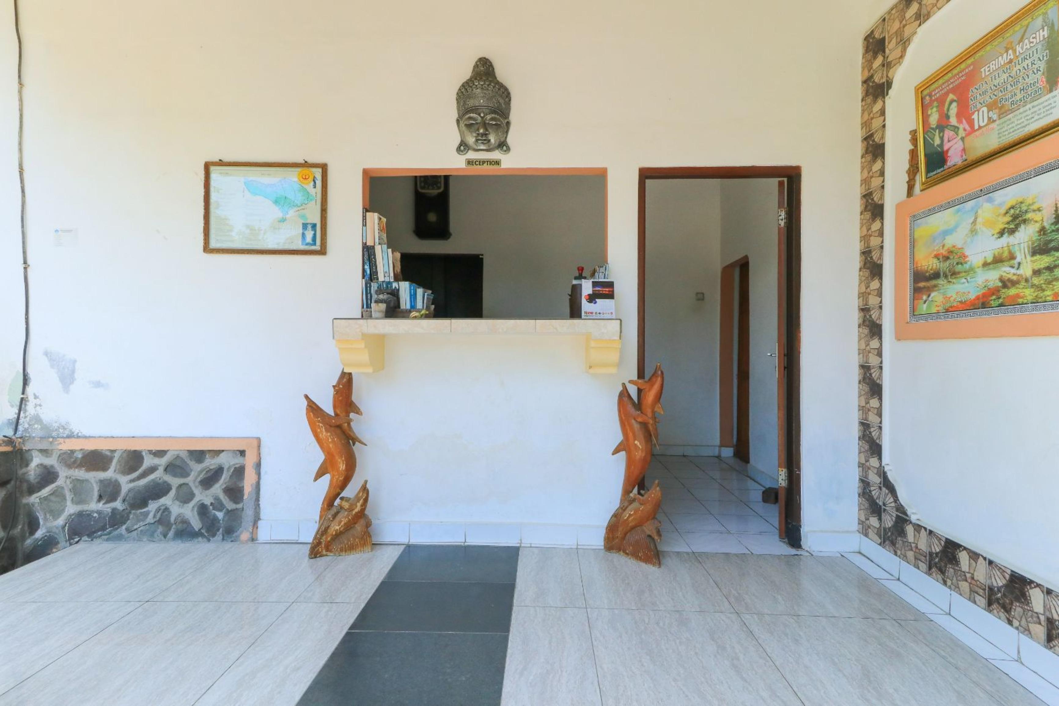 Hotel Tara Bar & Resto Air Sanih Kubutambahan  Eksteriør billede