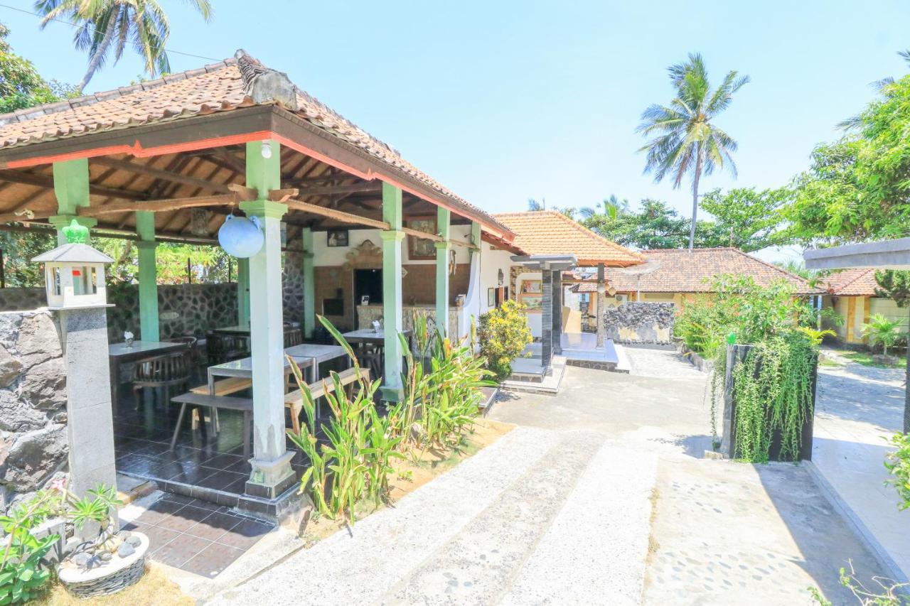 Hotel Tara Bar & Resto Air Sanih Kubutambahan  Eksteriør billede